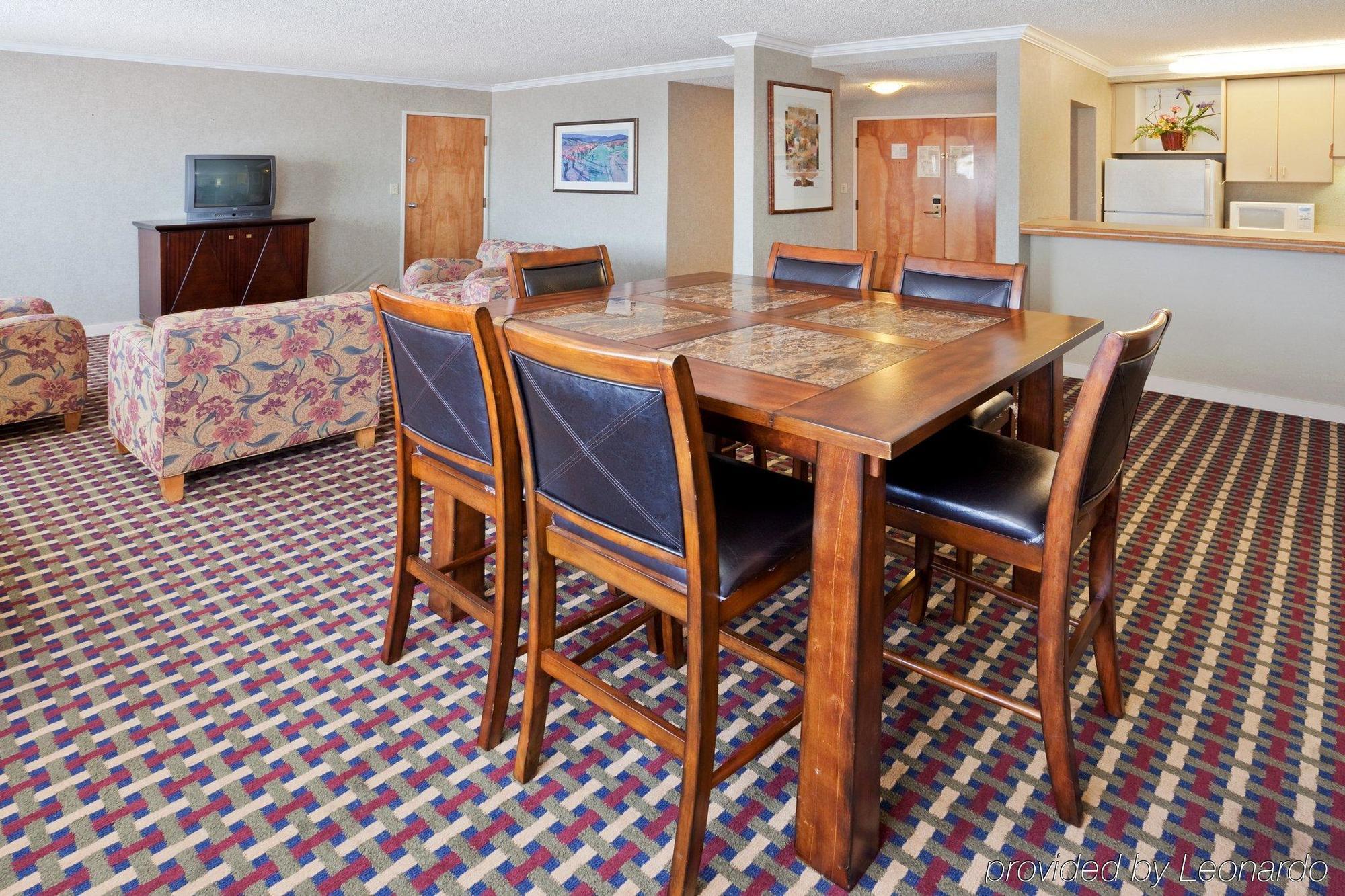 Crowne Plaza Silicon Valley North - Union City By Ihg Buitenkant foto